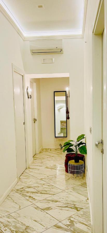 רומא Parisa Suite מראה חיצוני תמונה