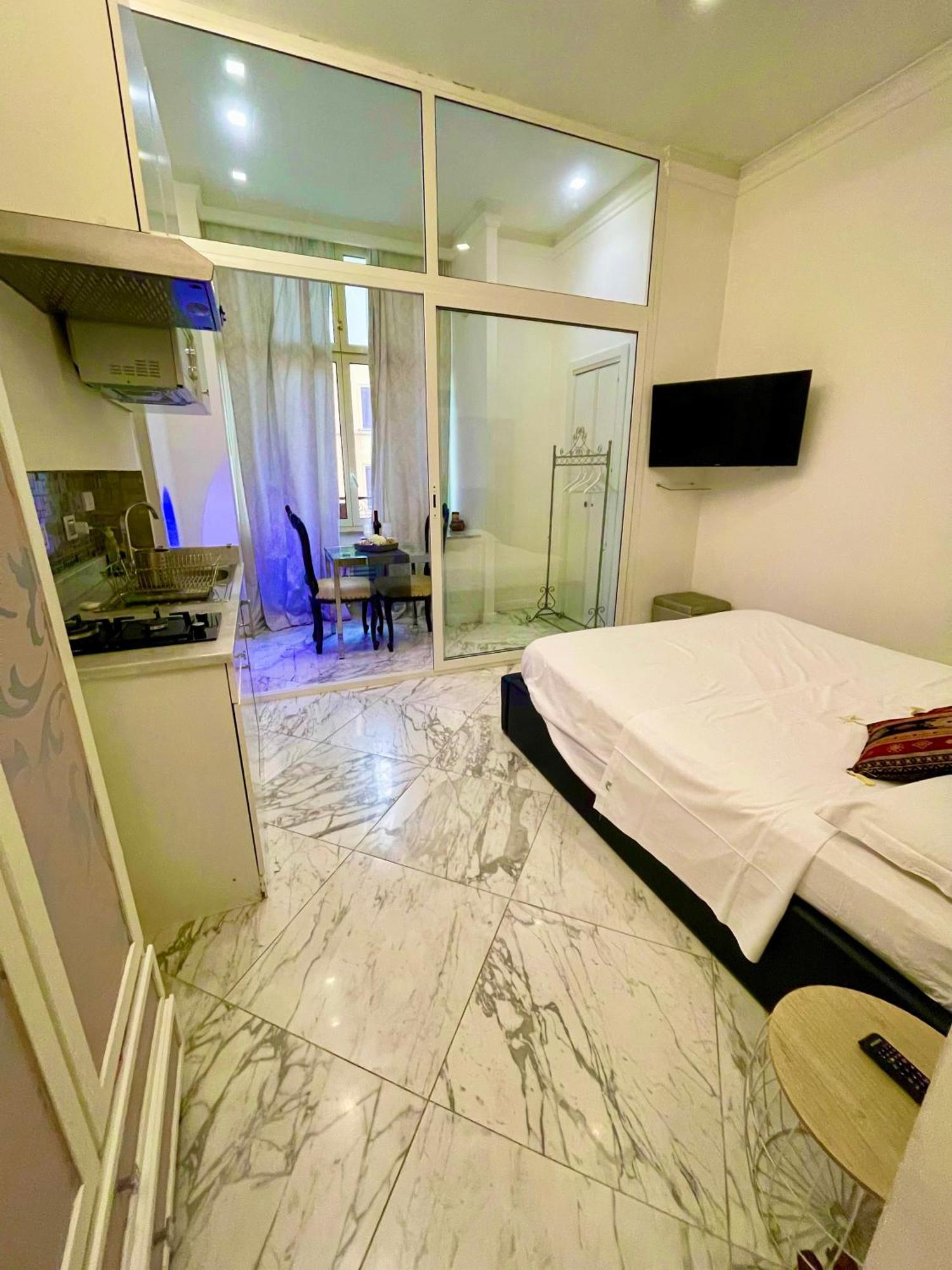 רומא Parisa Suite מראה חיצוני תמונה
